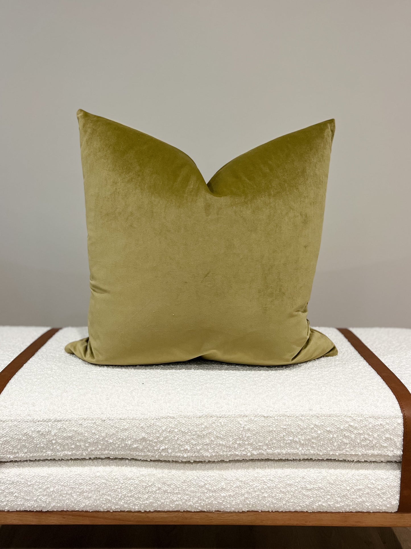 Retro Green Velvet Pillow Cover