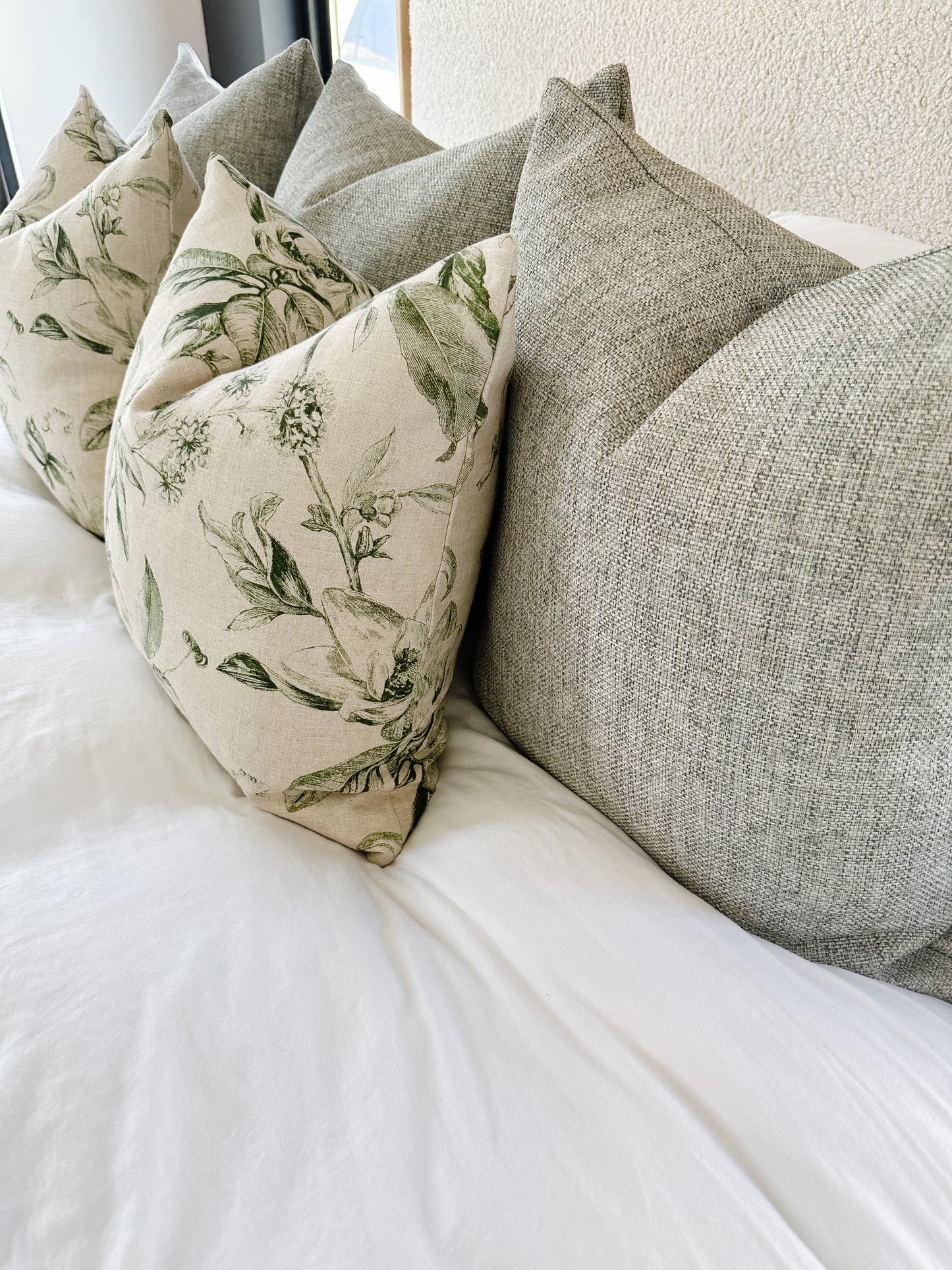 Savvy Floral Pillow Cover